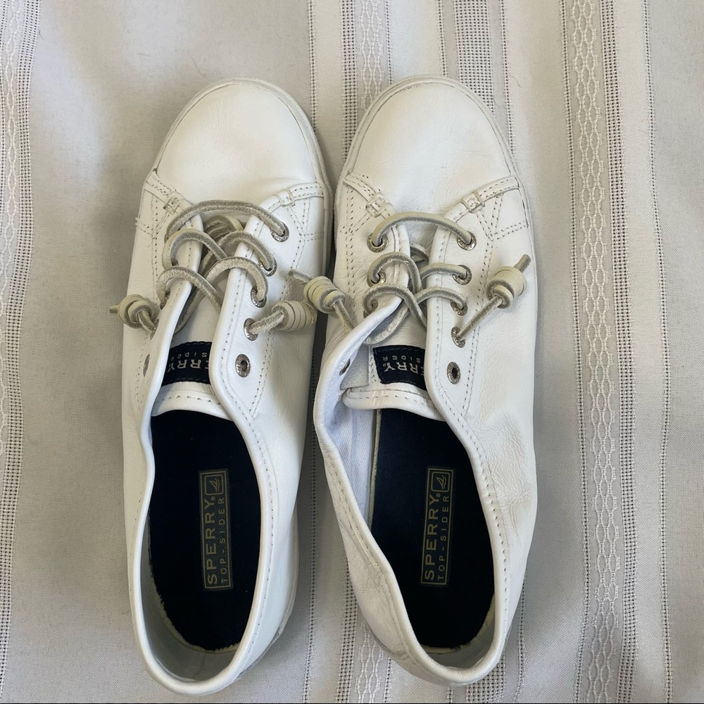 Sperry Seacoast Leather Sneakers Boat Shoes Size 7.5